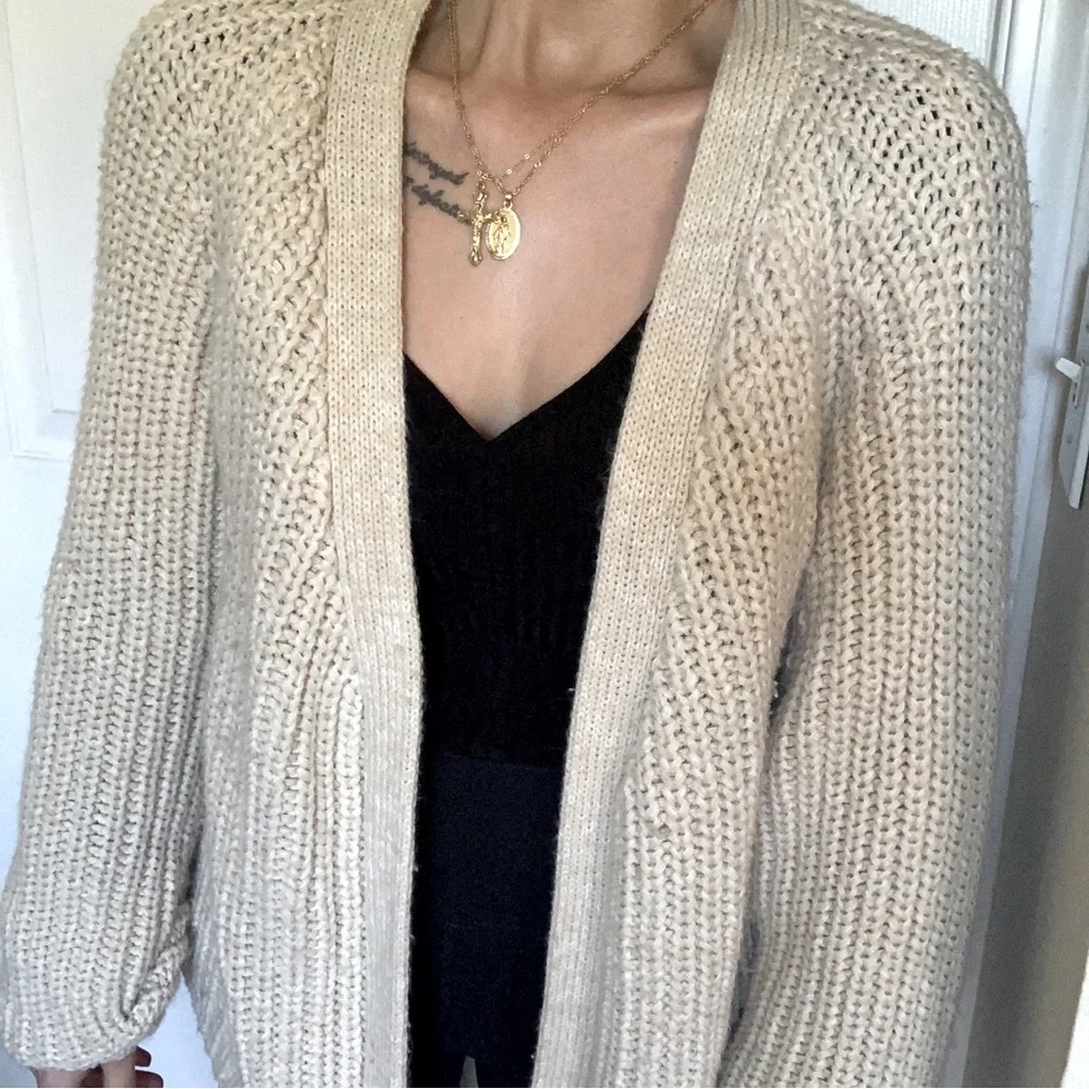 Chunky Knit Beige Long Sleeve Cardigan - Picture 9 of 16